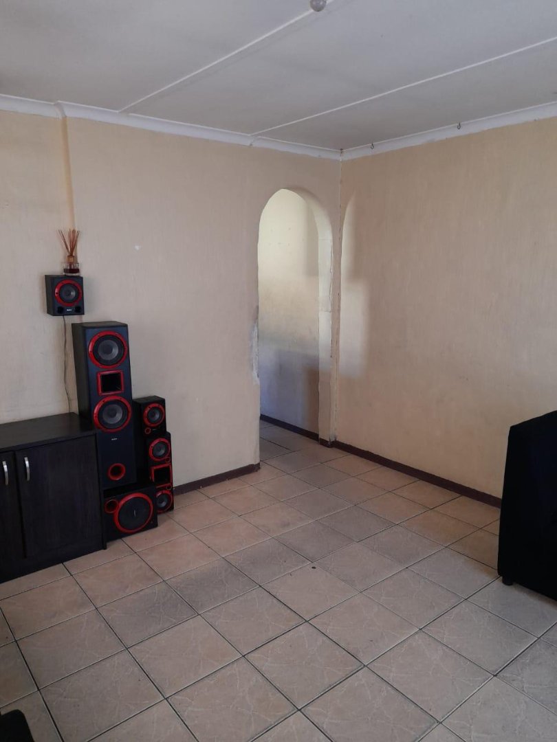  Bedroom Property for Sale in Portlands Western Cape
